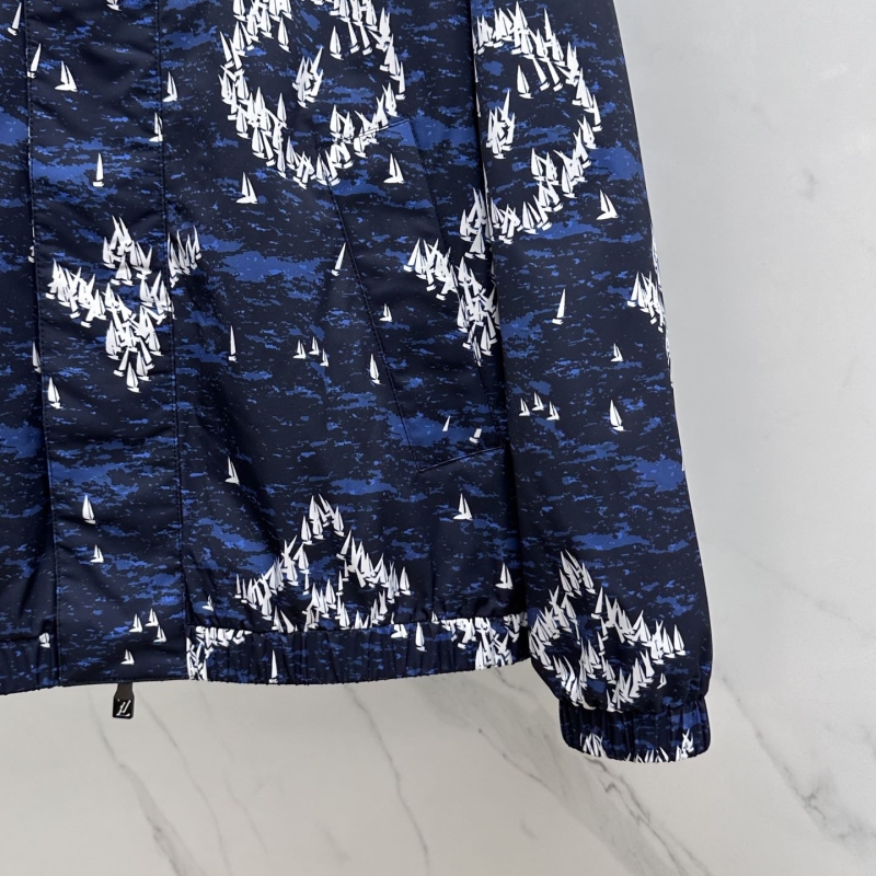 l0vis Vvtt0n outwear